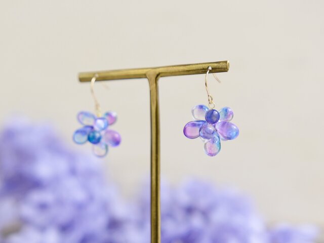 リニューアル【14kgfピアス】紫陽花 ガラス | iichi 日々の暮らしを