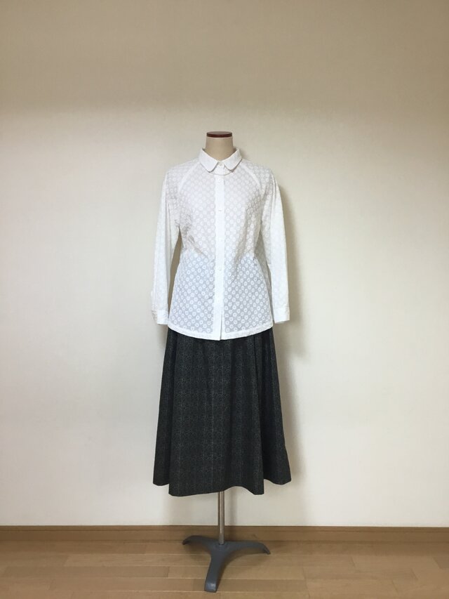 コットンレースのブラウス　　　オフホワイト