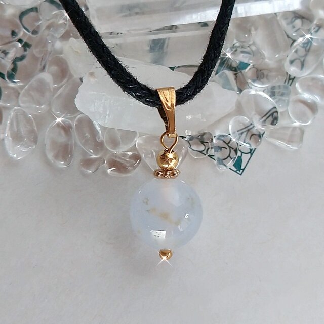 天然石 クリアホワイトアゲート 瑪瑙のチョーカー ネックレス ペンダント
