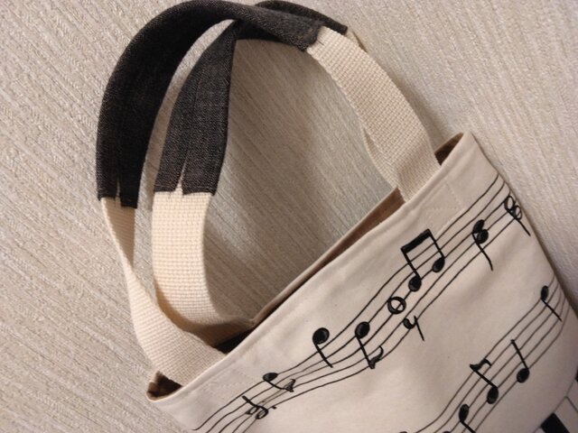 ハンドメイド　オーダー　音符　ランチョンマット　レッスンバッグ　巾着袋　など ハンドメイド オーダー 音符 ランチョンマット レッスンバッグ 巾着袋