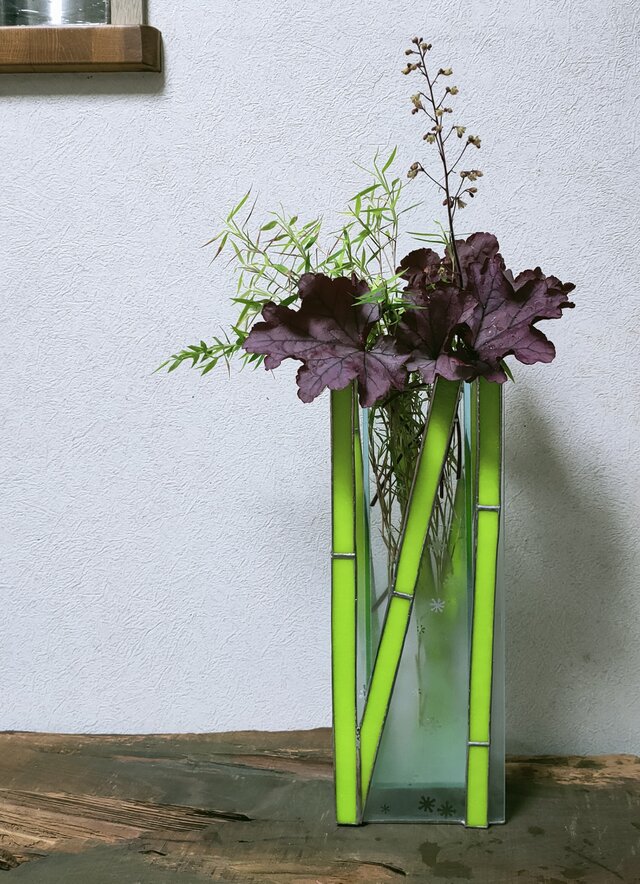 竹の花入れ | iichi 日々の暮らしを心地よくするハンドメイドや