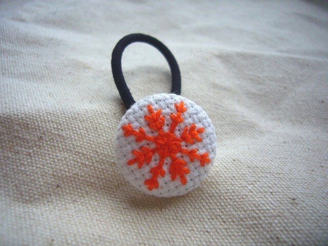 雪の結晶の刺繍ヘアゴム2個セット【送料無料】 | iichi 日々の