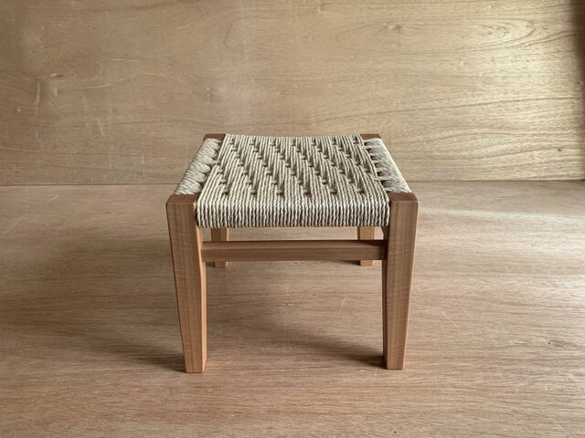 スツール ハンドクラフト 木工家具 スツール | LISCIO Stool | 柿渋染 | DENTO