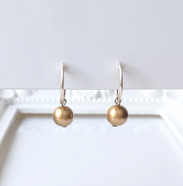 〈痛くない〉〈挟めるだけ〉シルバーリング×ベージュパールビーズイヤリング・フェイクピアス・ノンホールピアス(両耳用)(調節可能)