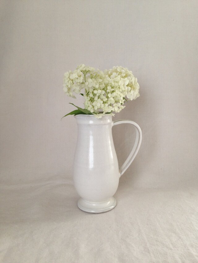 脚付ピッチャー(アンティークホワイト)