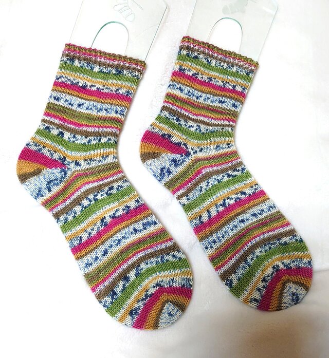 手編み靴下 opal KFS102