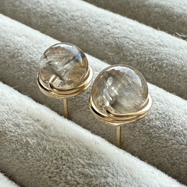 プラチナルチル クォーツ 1粒ピアス 14kgf 透明感 キャッツアイ