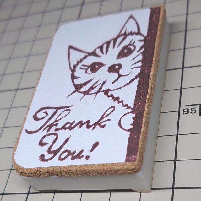 消しゴムはんこ「ネコ・thank you」 | iichi 日々の暮らしを心地よく 