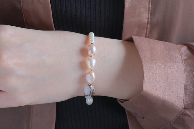【SALE】カラフルオパールと淡水パールのブレスレット＆チャームセット Copper pink opal & perla bracelet：コッパーピンクオパール