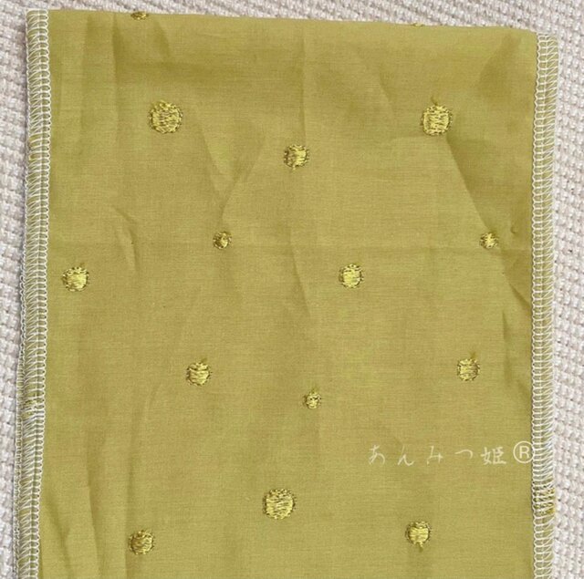 綿の刺繍半衿 辛子色の水玉 | iichi 日々の暮らしを心地よくする