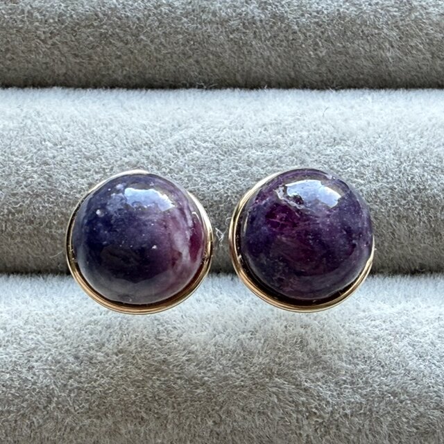 ユニコーン ストーン 1粒ピアス 14kgf ピンク トルマリン レピドライト