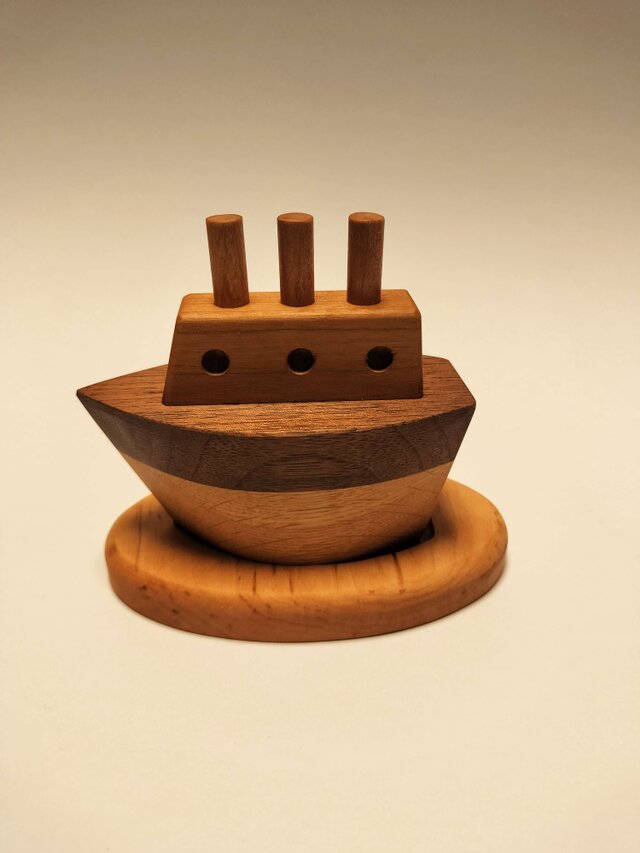 木製オブジェ　木の船
