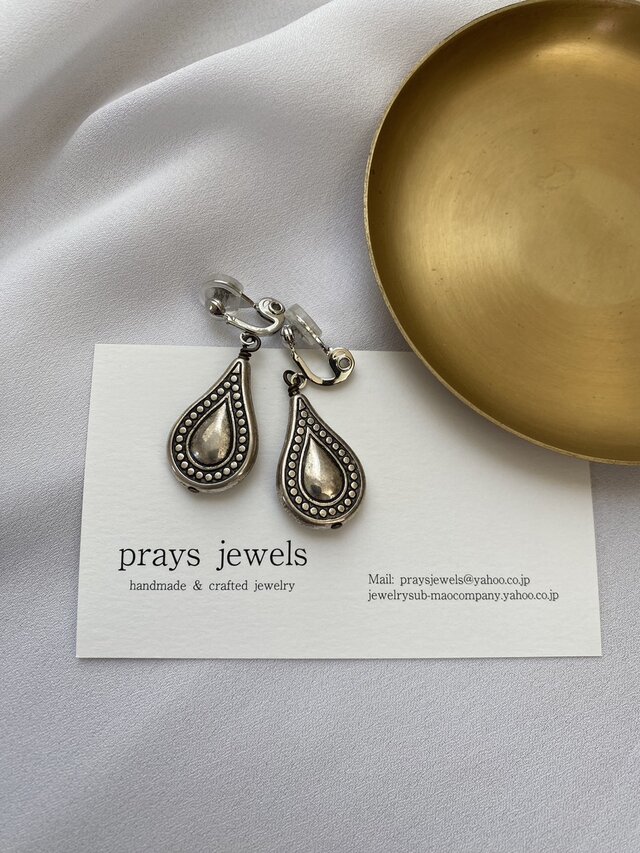 ソフトタッチ痛みなくしっかりとホールドのイヤリング！エスニックテイスト大ぶり