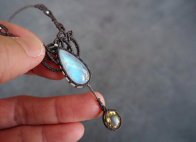 天然石マクラメネックレス レインボームーンストーン シトリン