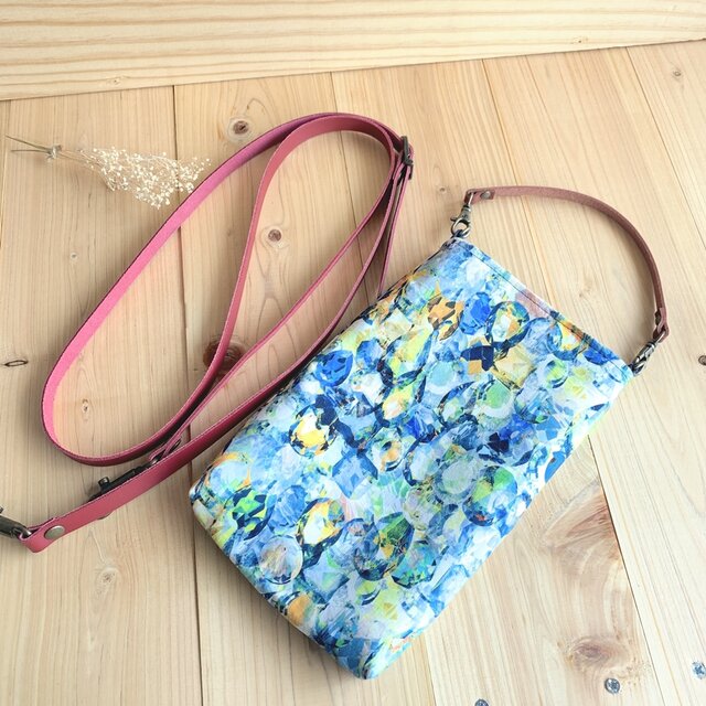 リバティ　スマホポーチ　持ち手/ショルダー　帆布裏地　本革ベルト＜Alexandra＞(アレクサンドラ)エメラルド