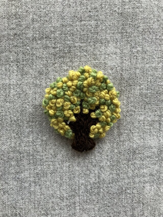 木（ミモザ）＊ブローチ