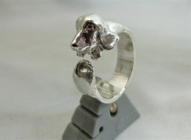 バセットハウンドリング | iichi 日々の暮らしを心地よくする