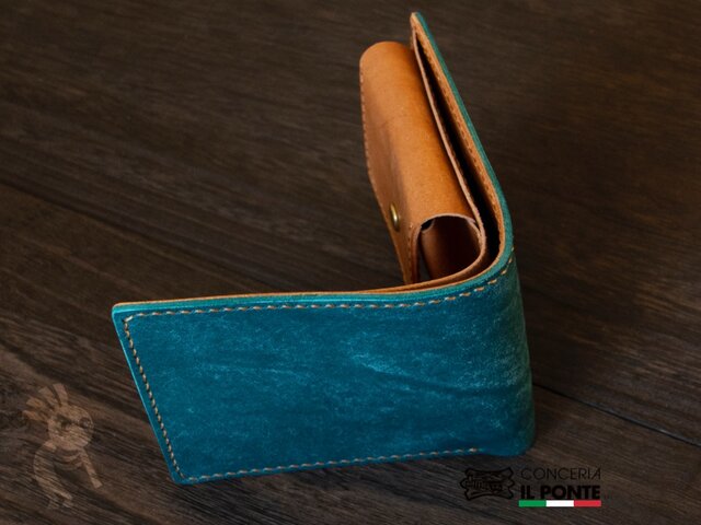 イタリアンレザー マヤ 手縫い二つ折り財布 ブルーxブラウン | iichi