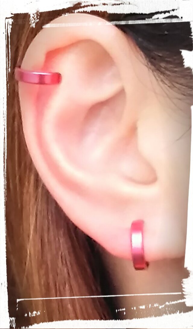 VIVE VAGINA x H>FRACTAL 三角形イヤーカフ　レッド H＞FRACTAL ORIGINAL TRIANGLE EAR CUFF(GOLD) トイアングル