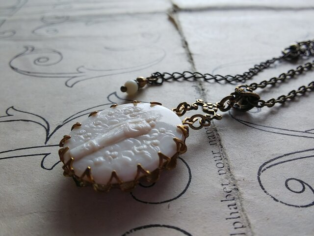 ヴィンテージ カメオネックレス アンティーク ヴィンテージ カメオ ペンダントネックレス シェル アンティークレトロ