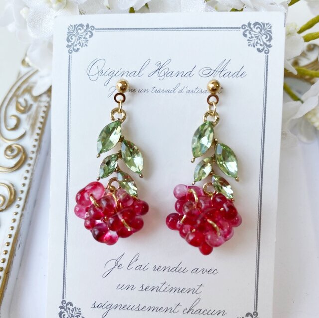 大人のチェコビーズ・輝くガラスの花ピアス1 | iichi 日々の暮らしを