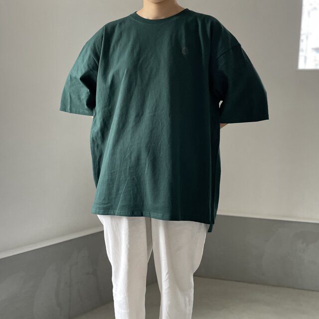 ユニセックス】サイドスリット ビッグシルエットTシャツ【ボトル
