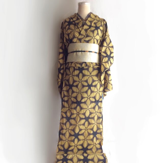 麻混スラブ知多木綿反物12.5m 黒の抜染雪花絞り 草木染地色 | iichi