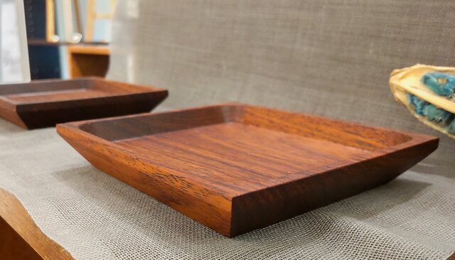 素材の質感を楽しむスクエアトレイ（ローズウッド） | iichi 日々の