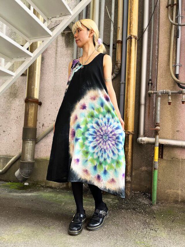 タイダイ染め　新型ノースリーブワンピース 　ブラックビューティ　幻想的な碧翠色の大曼荼羅 HD19-47