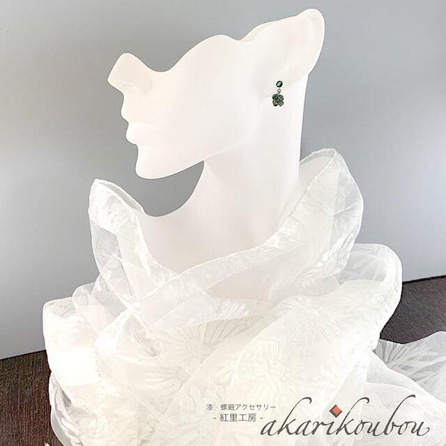 K18】漆ピアス フラワーモチーフ 螺鈿ピアス 銀蒔絵 金蒔絵：18金