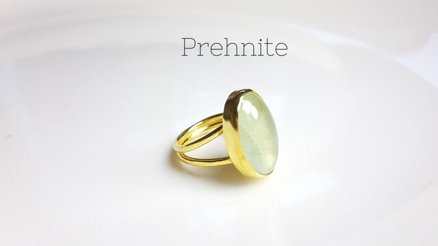 最新作☆『 プレナイト 』の世界でひとつの天然石リング | iichi