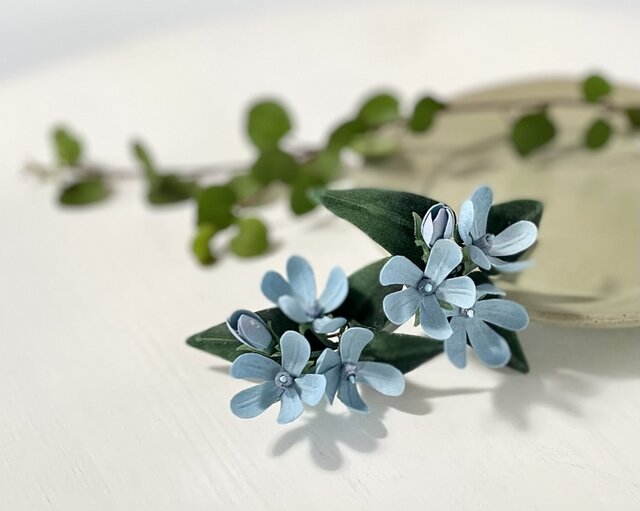 布花 幸せの青い花、ブルースターのブローチ | iichi 日々の暮らしを
