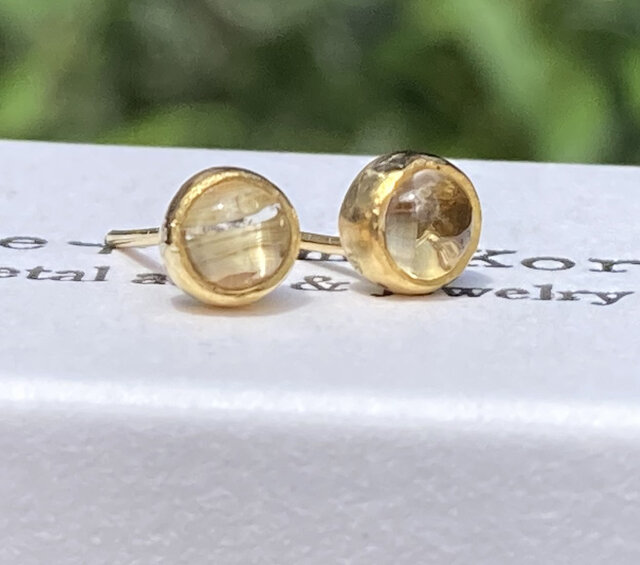 こうこう⭐︎ルチル＆CZピアス 天然キャッツアイ・ルチルクォーツ ◇ K24（純金）スタッド