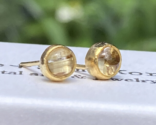 天然キャッツアイ・ルチルクォーツ ◇ K24（純金）スタッド