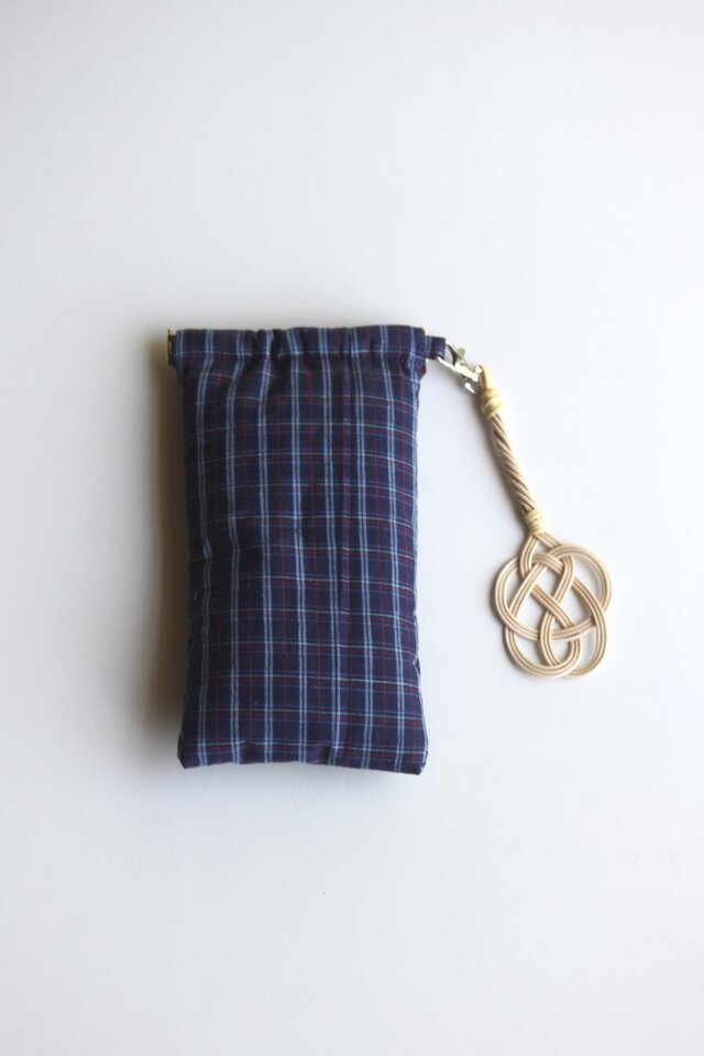 ふとんとたたきのポーチ 2