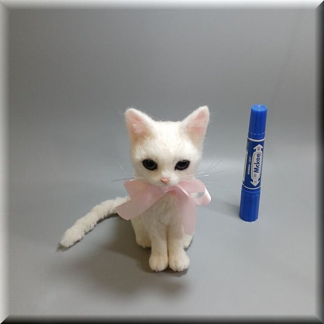 羊毛フェルト 猫 白猫 ねこ ネコ 猫フィギュア | iichi 日々の暮らしを