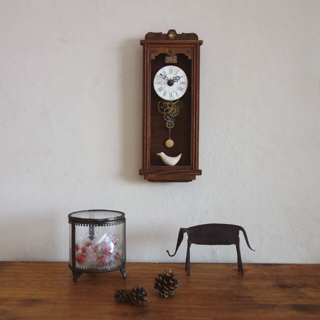 【送料無料】OLD FASHIONED Ⅺ レトロな壁掛け時計 手作り品