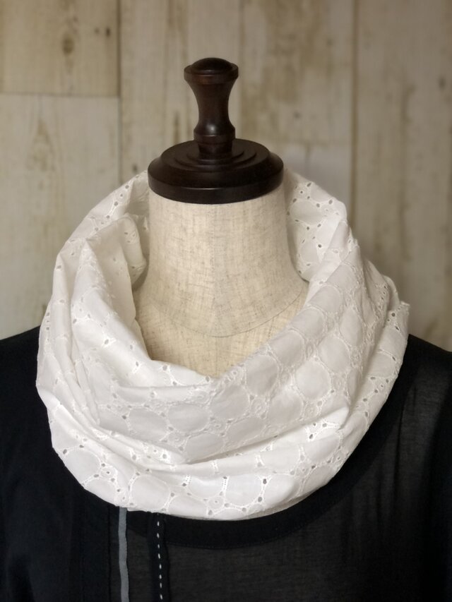 楽チン❣️かぶるだけ★綿ローン＊サークルレースのスヌード❤️オフホワイト