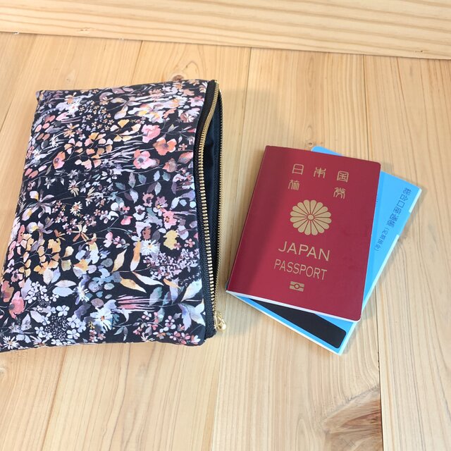 リバティ 20cmファスナー フラットポーチ ポケット付 ＜Felda