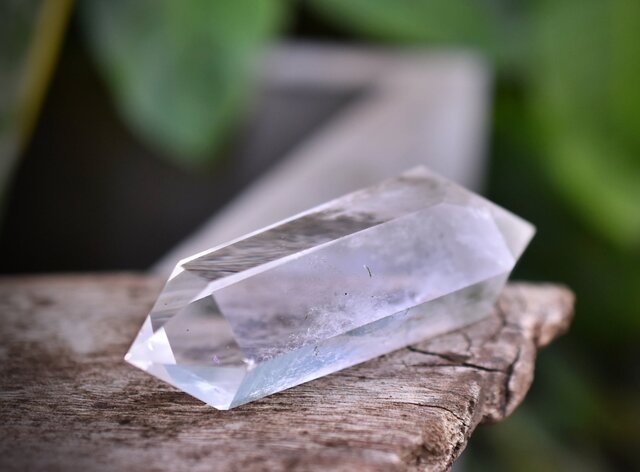 エンジェルラダー　クォーツ　ポイント　原石　鉱物　水晶　天然石　クリスタル エンジェルラダークォーツ ナチュラルポイント 原石 ブルーエンジェル