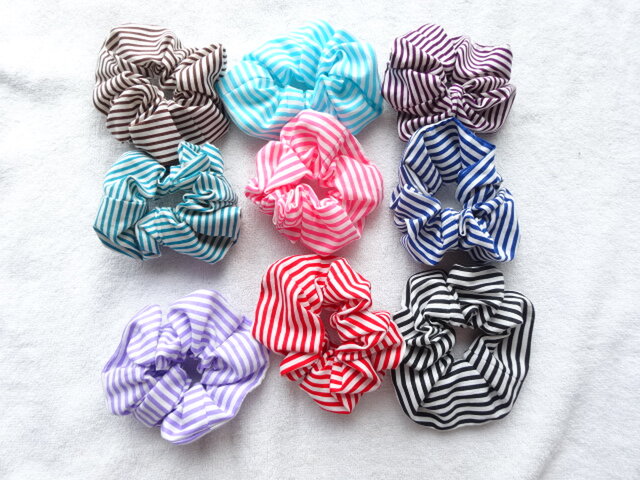 ストライプなシュシュ | iichi 日々の暮らしを心地よくする