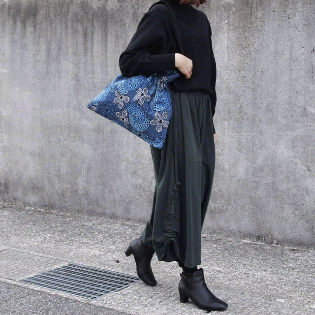 アフリカ布の巾着バッグ（アフリカンプリント）トート 大きめ