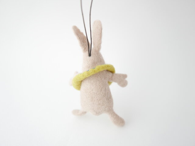 つきのわ うさぎ 斜め掛け | iichi 日々の暮らしを心地よくする