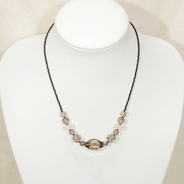 スモーキークォーツ、ローズクォーツ、ブラックスピネルのネックレス（天然石、マグネット、茶水晶、紅水晶、大粒）