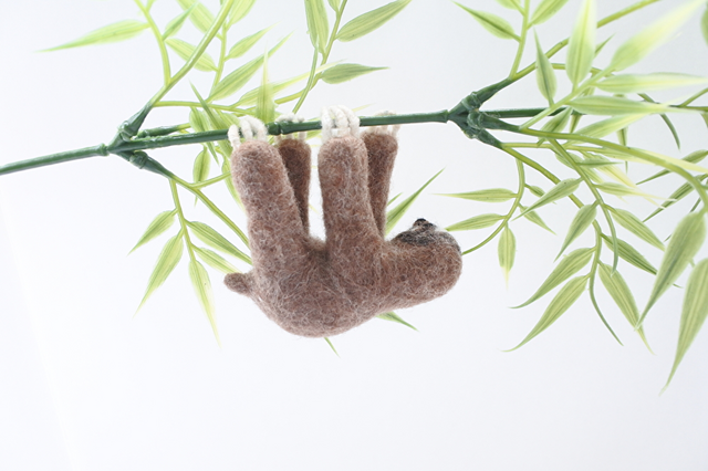 ナマケモノ | iichi 日々の暮らしを心地よくするハンドメイドや