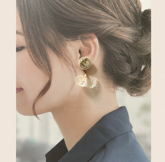 花柄デザインのヴィンテージ風ピアス かわいい ネイル風花柄とレースのピアス | iichi 日々の暮らしを