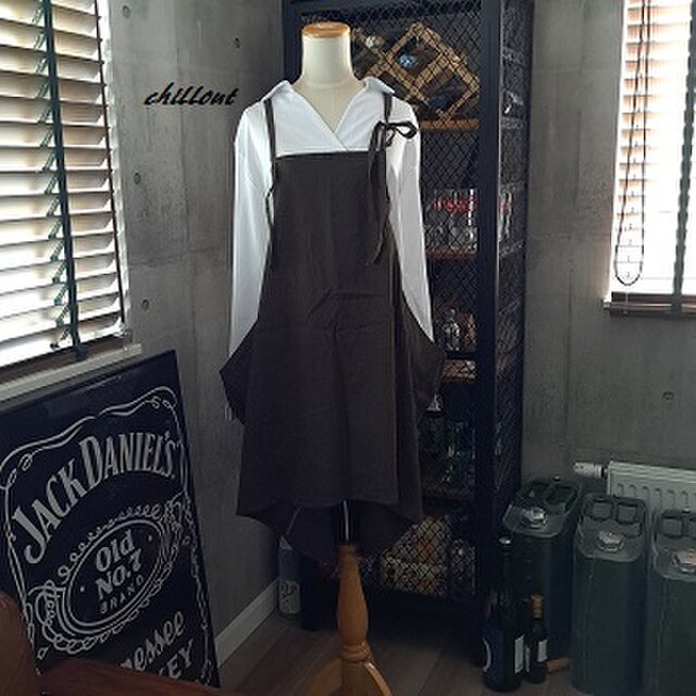 【背中がかわいい】エプロンドレス：ワッシャーリネン：オリーブドラブ【0574】