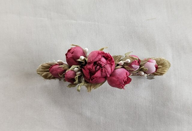 布花 バラのバレッタ（レッド）/ 00067 | iichi 日々の暮らしを