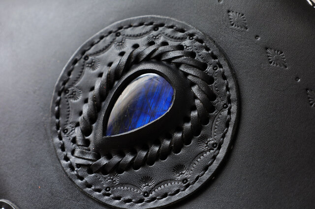 天然石×革の組み合わせ」大容量 がま口 本革手作りのレザーショルダー