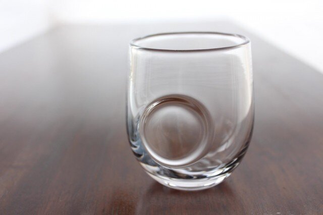 lens glassの画像1枚目
